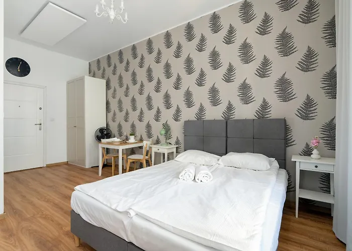 Cosy Studios Very Berry In Poznan Close To The Park By Noclegi Renters