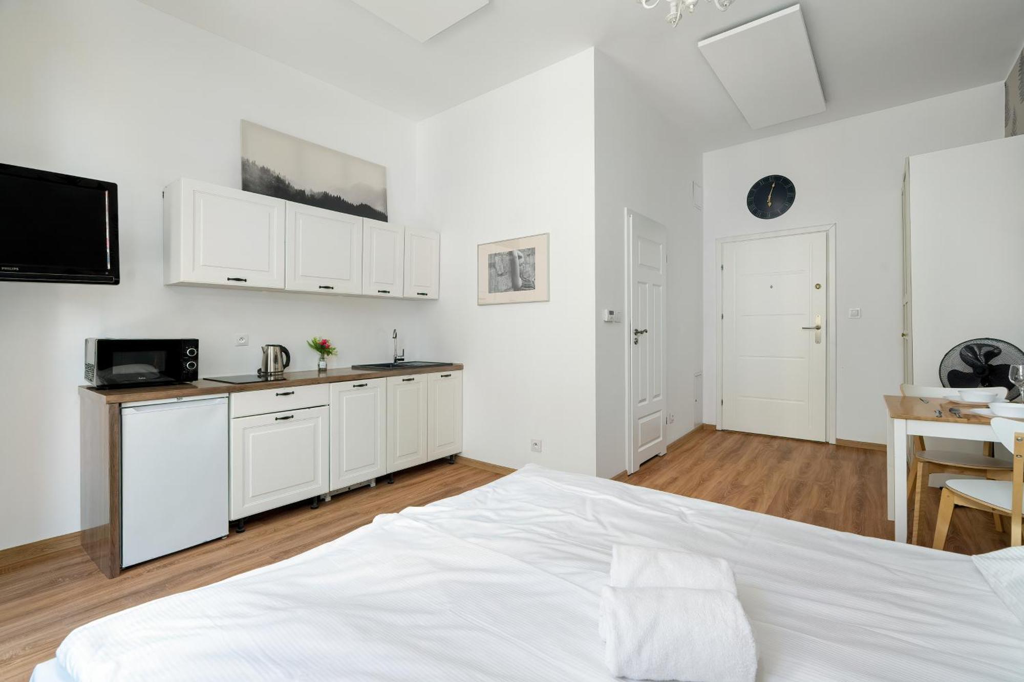 Cosy Studios Very Berry In Poznan Close To The Park By Noclegi Renters Apartmán Poznaň