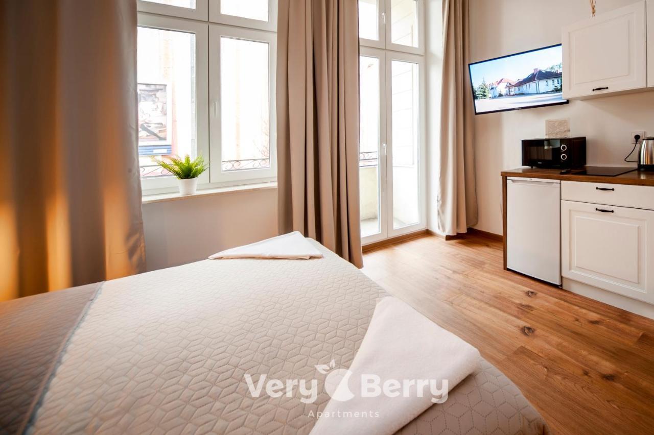 Cosy Studios Very Berry In Poznan Close To The Park By Noclegi Renters * Poznań