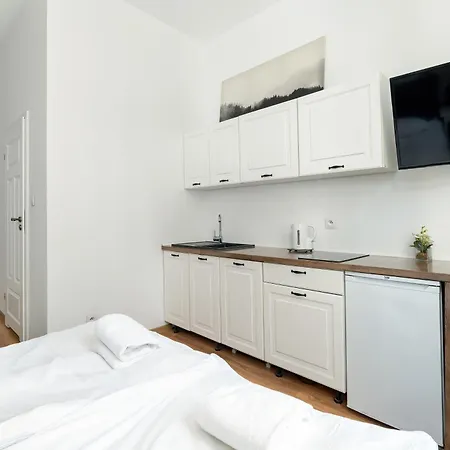 Cosy Studios Very Berry In Poznan Close To The Park By Noclegi Renters Exterior photo