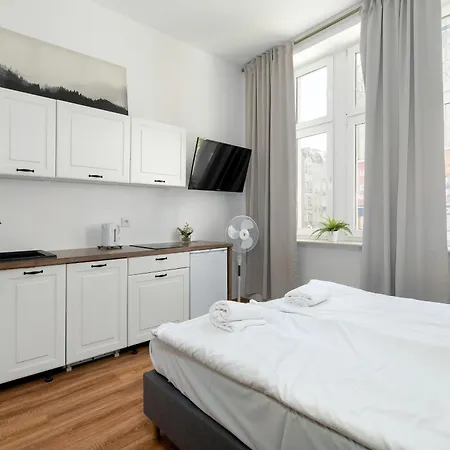 Cosy Studios Very Berry In Poznan Close To The Park By Noclegi Renters Exterior photo