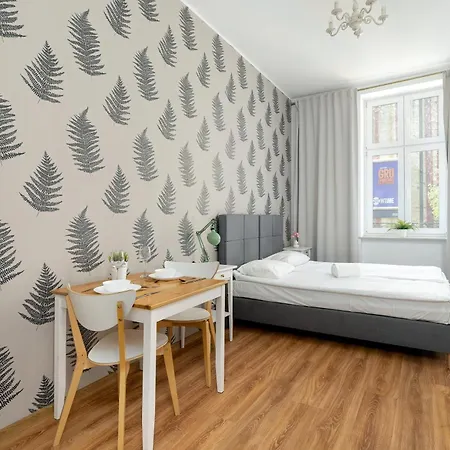 Cosy Studios Very Berry In Poznan Close To The Park By Noclegi Renters Exterior photo