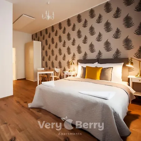 Cosy Studios Very Berry In Poznan Close To The Park By Noclegi Renters Poznań Zewnętrze zdjęcie