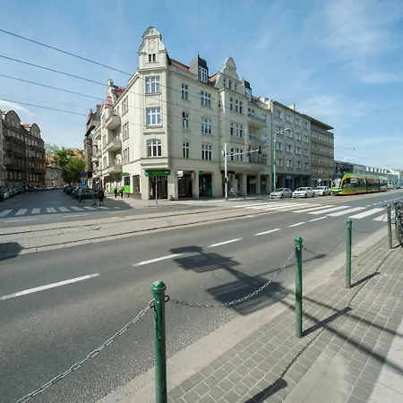 Cosy Studios Very Berry In Poznan Close To The Park By Noclegi Renters Poznań Zewnętrze zdjęcie