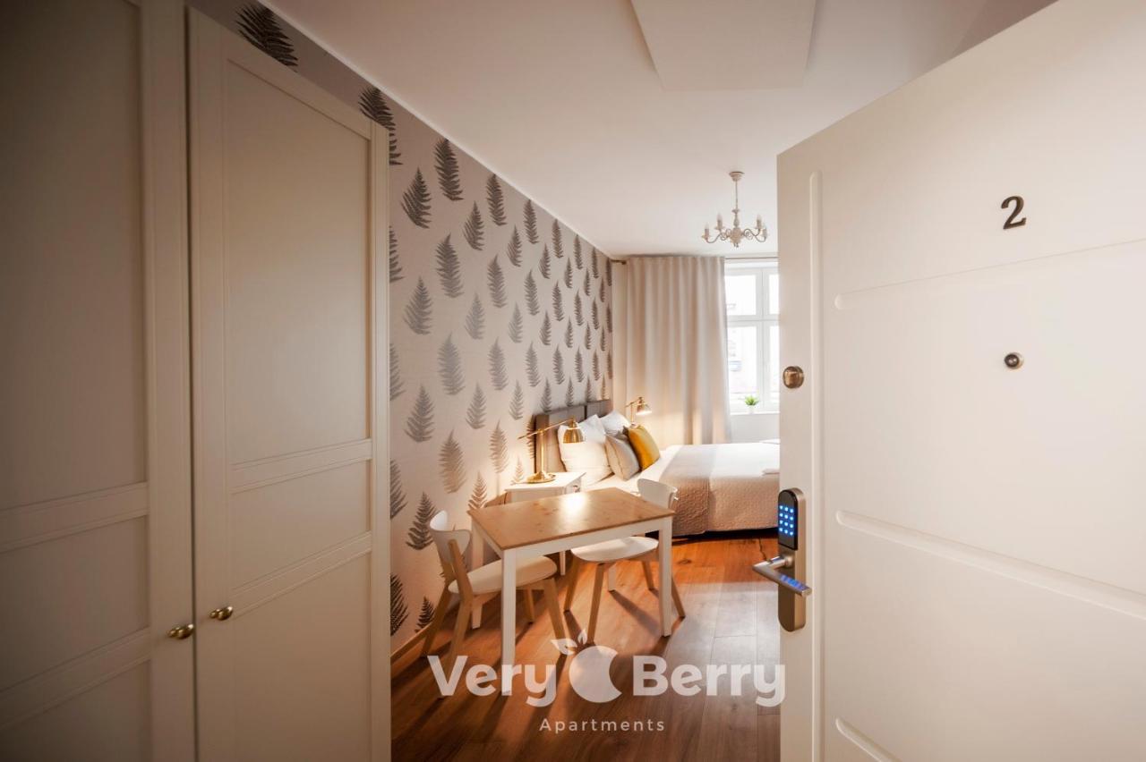 Cosy Studios Very Berry In Poznan Close To The Park By Noclegi Renters Apartament Poznań